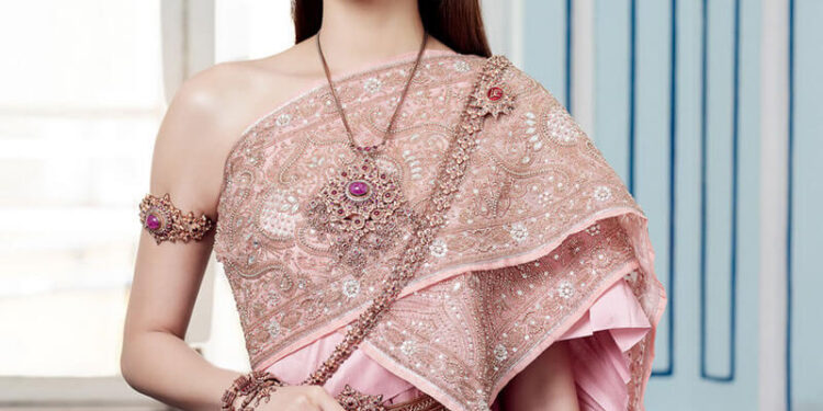 ชุดแต่งงานไทย